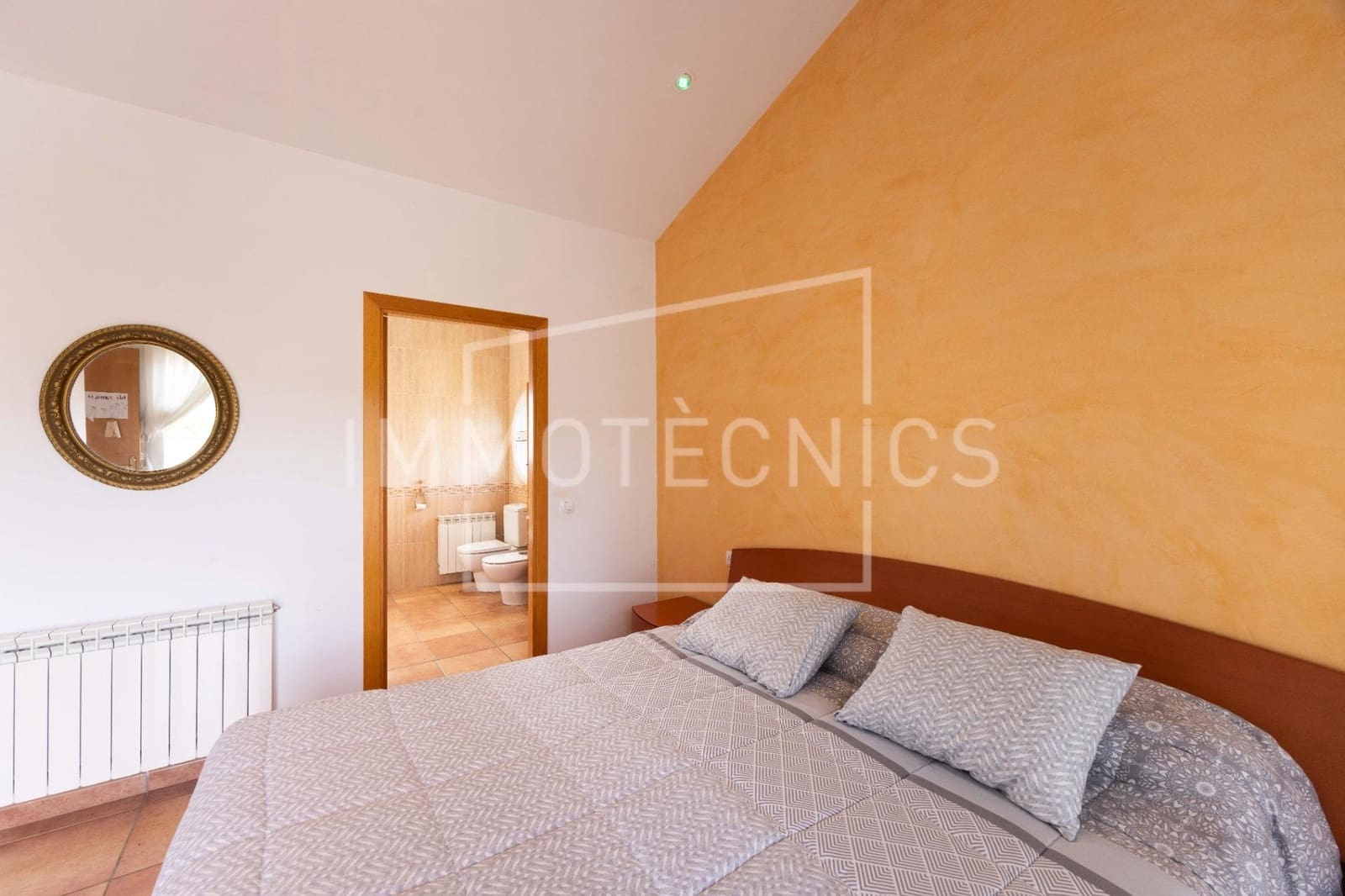 4 bedroom Villa for sale in Canoves i Samalus with pool garage - € 435,000 (Ref: 9898930)