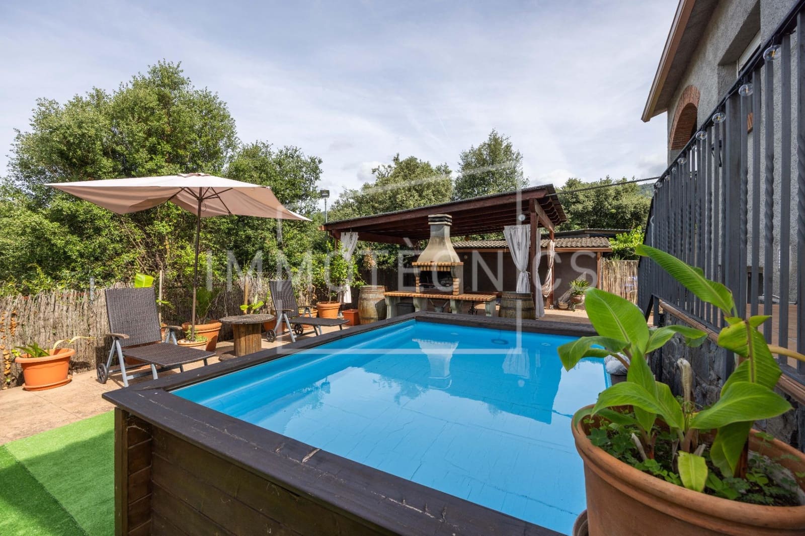 4 bedroom Villa for sale in Canoves i Samalus with pool garage - € 435,000 (Ref: 9898930)