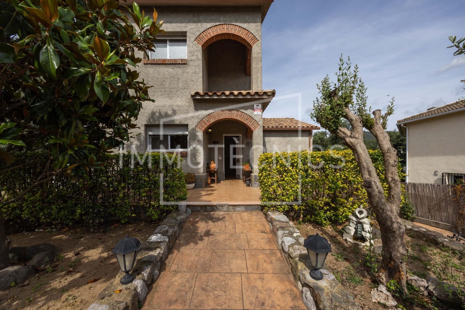 4 bedroom Villa for sale in Canoves i Samalus with pool garage - € 435,000 (Ref: 9898930)