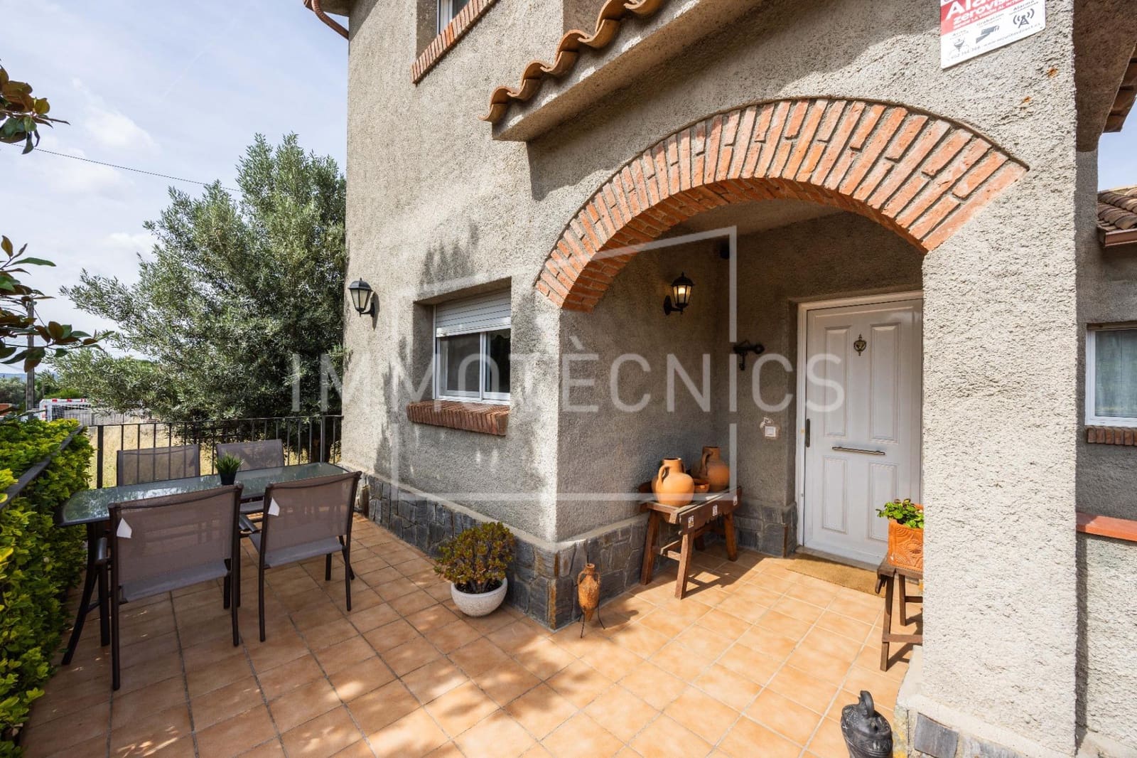 4 bedroom Villa for sale in Canoves i Samalus with pool garage - € 435,000 (Ref: 9898930)
