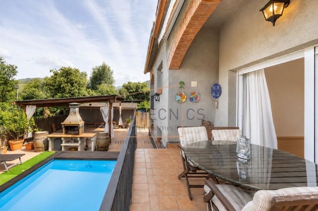 4 sovrum Villa till salu i Cànoves i Samalús med pool garage - 435 000 € (Ref: 9898930)