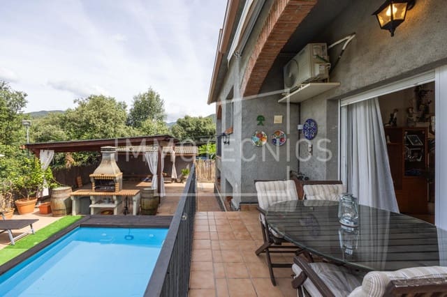 4 sovrum Villa till salu i Cànoves i Samalús med pool garage - 435 000 € (Ref: 9898930)
