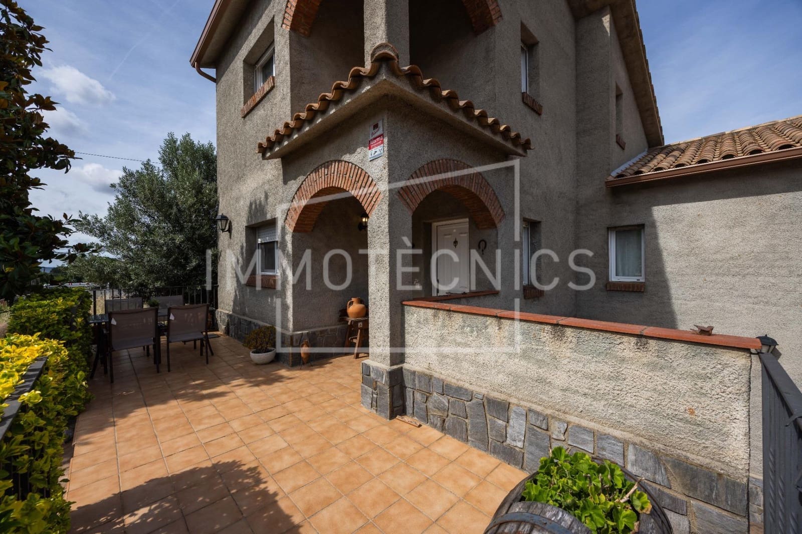 4 bedroom Villa for sale in Canoves i Samalus with pool garage - € 435,000 (Ref: 9898930)