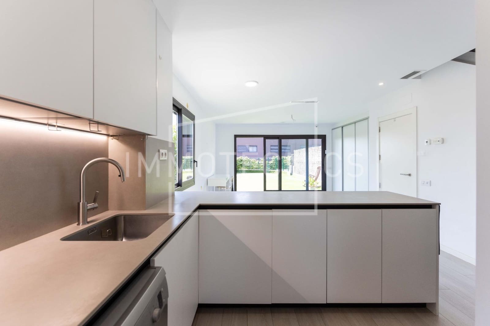 4 Zimmer Apartment zu verkaufen in L'Ametlla del Valles mit Pool Garage - 490.000 € (Ref: 9904132)