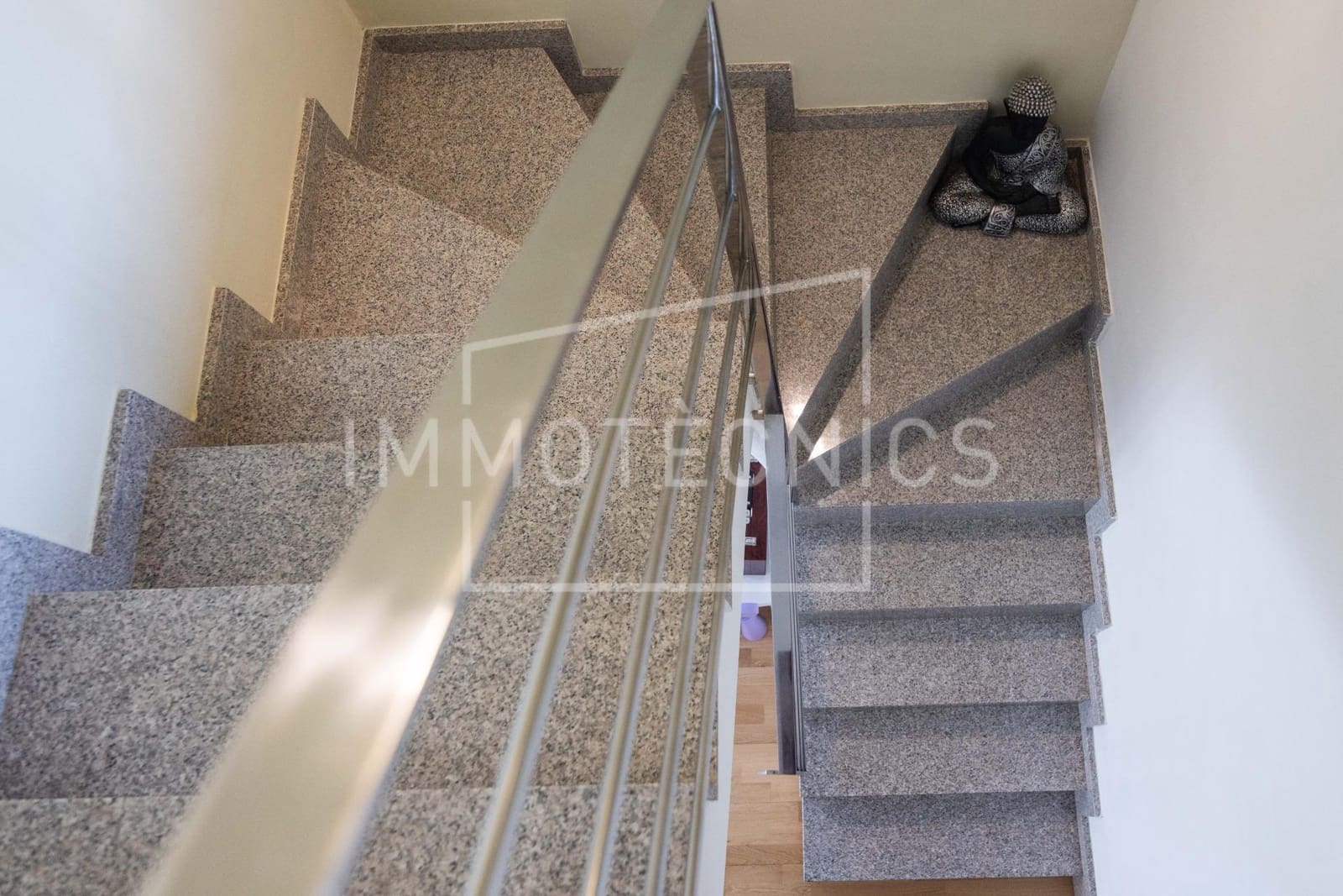 3 bedroom Apartment for sale in Terrassa with garage - € 278,000 (Ref: 9920560)