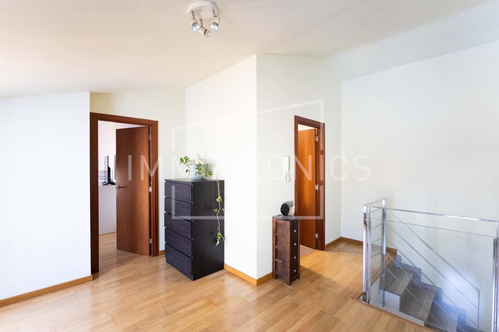 3 bedroom Apartment for sale in Terrassa with garage - € 278,000 (Ref: 9920560)