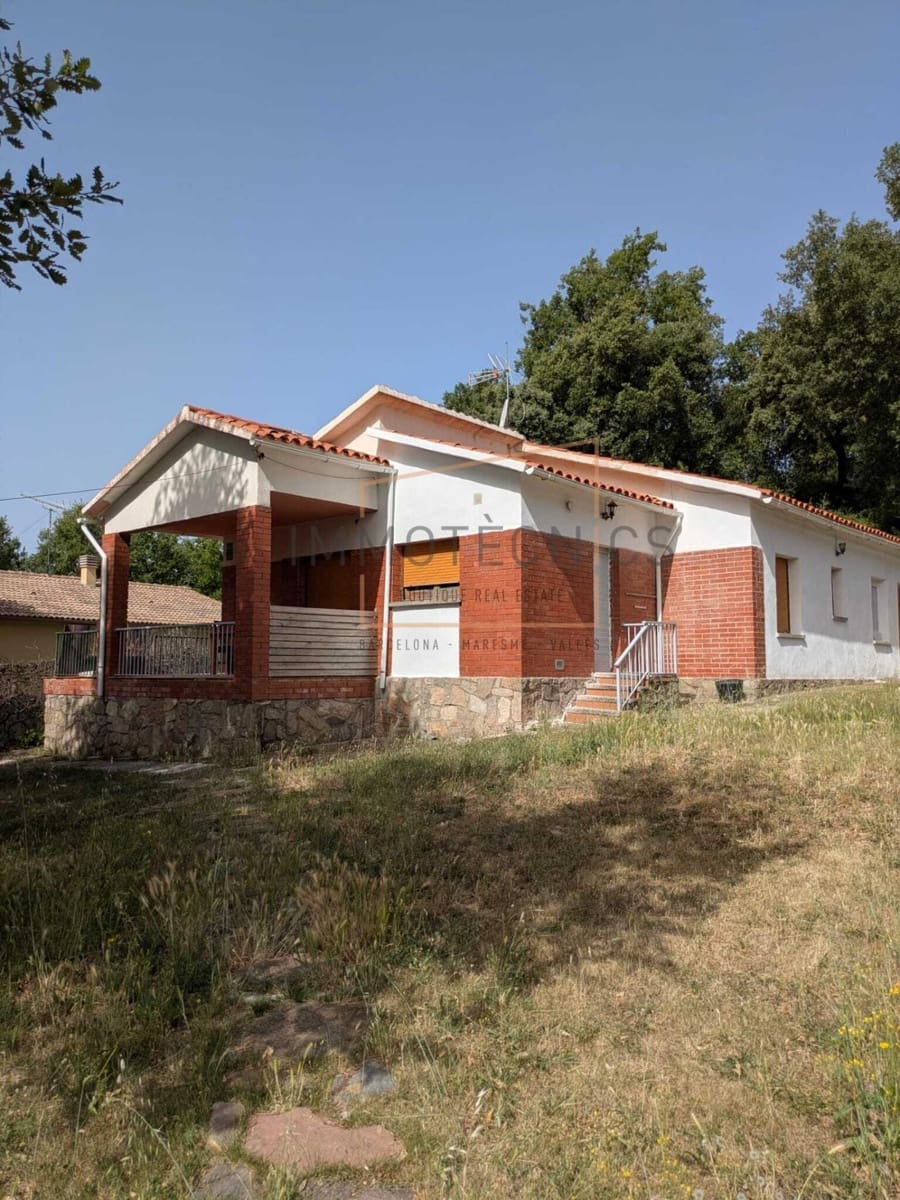 3 bedroom Finca/Country House for sale in Moia with garage - € 198,000 (Ref: 9920561)