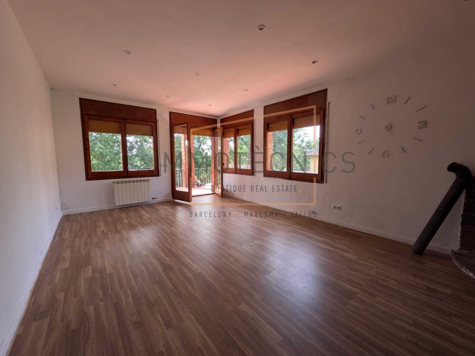 3 bedroom Finca/Country House for sale in Moia with garage - € 198,000 (Ref: 9920561)