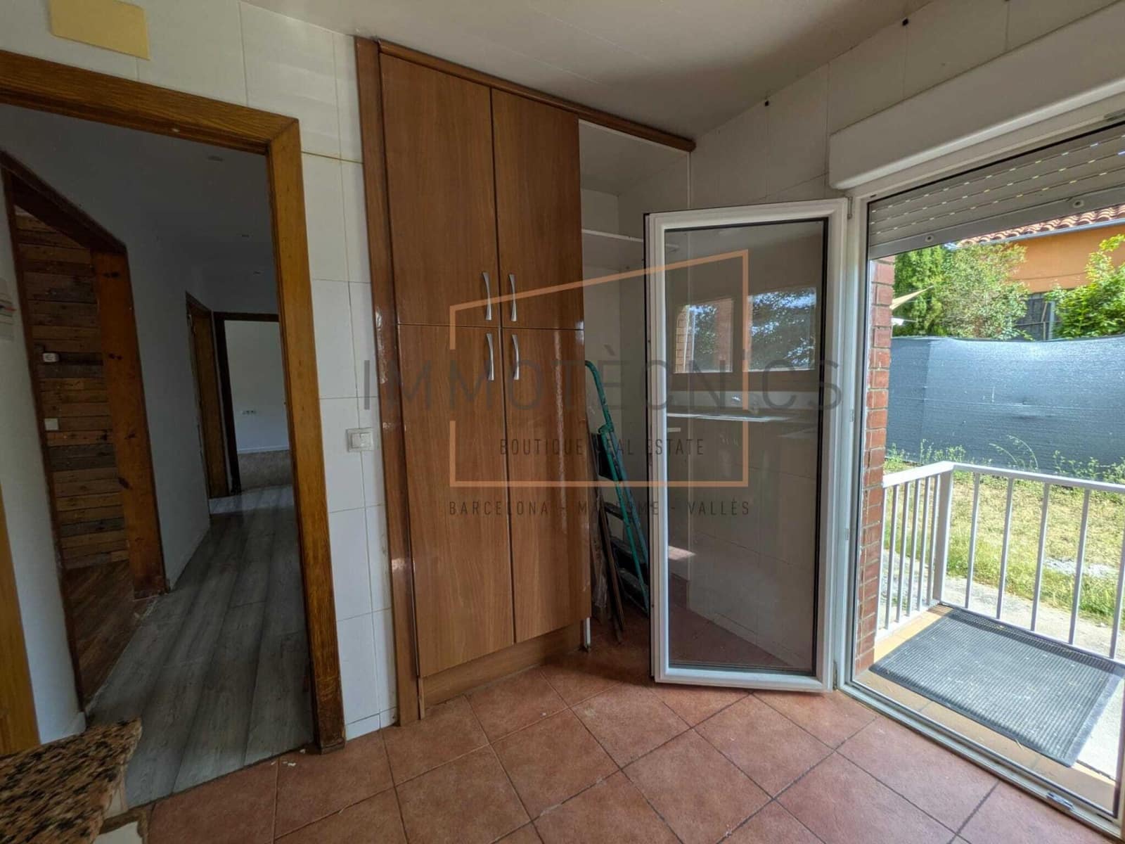 3 bedroom Finca/Country House for sale in Moia with garage - € 198,000 (Ref: 9920561)