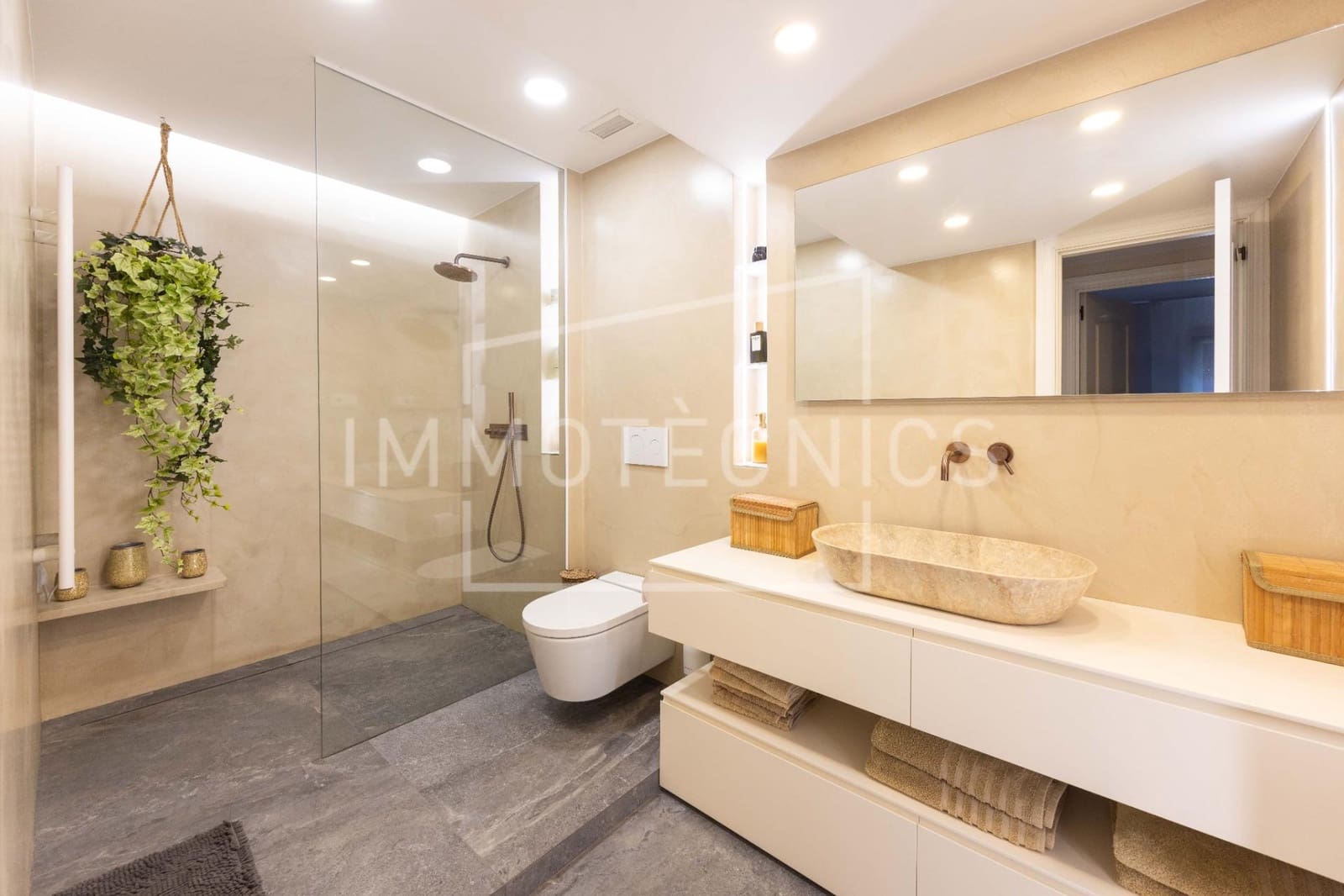 3 bedroom Penthouse for sale in Granollers with pool garage - € 619,000 (Ref: 9922441)