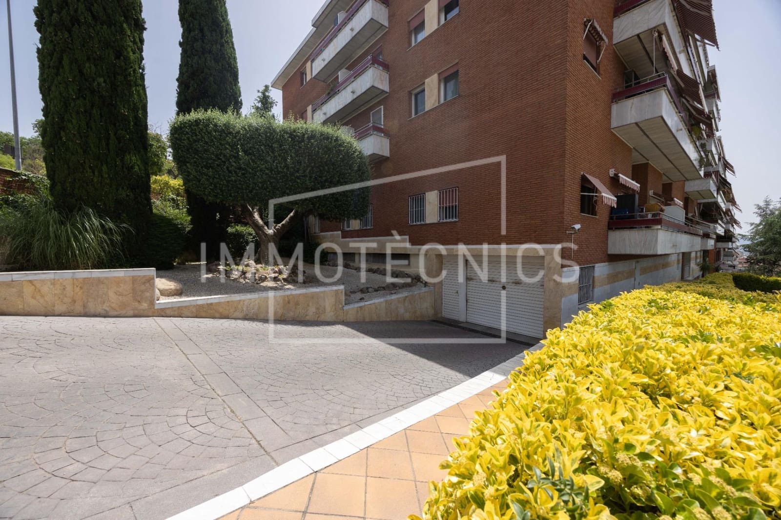 3 bedroom Penthouse for sale in Granollers with pool garage - € 619,000 (Ref: 9922441)