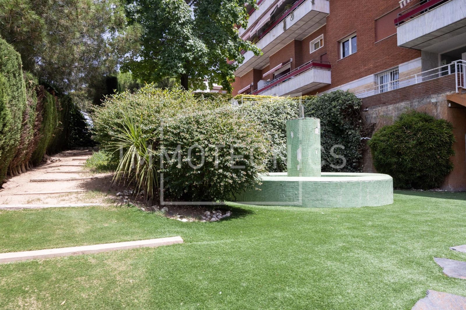 3 bedroom Penthouse for sale in Granollers with pool garage - € 619,000 (Ref: 9922441)