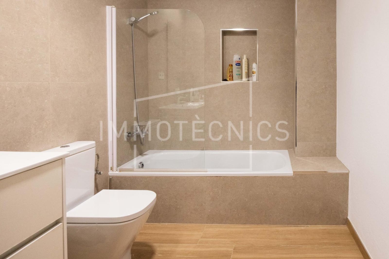4 bedroom Apartment for sale in Caldes d'Estrac - € 325,000 (Ref: 9922442)