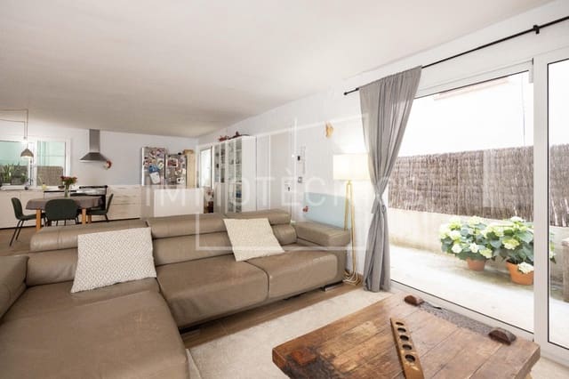 4 chambre Appartement à vendre à Caldes d'Estrac - 325 000 € (Ref: 9922442)