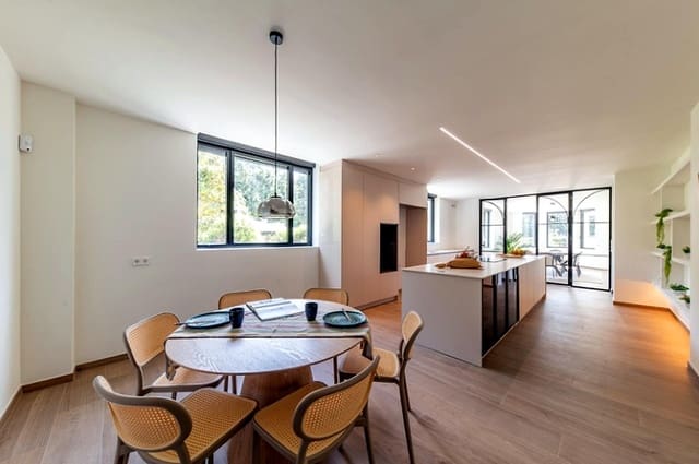 6 bedroom Villa for sale in Boadilla del Monte with pool garage - € 3,400,000 (Ref: 9942651)