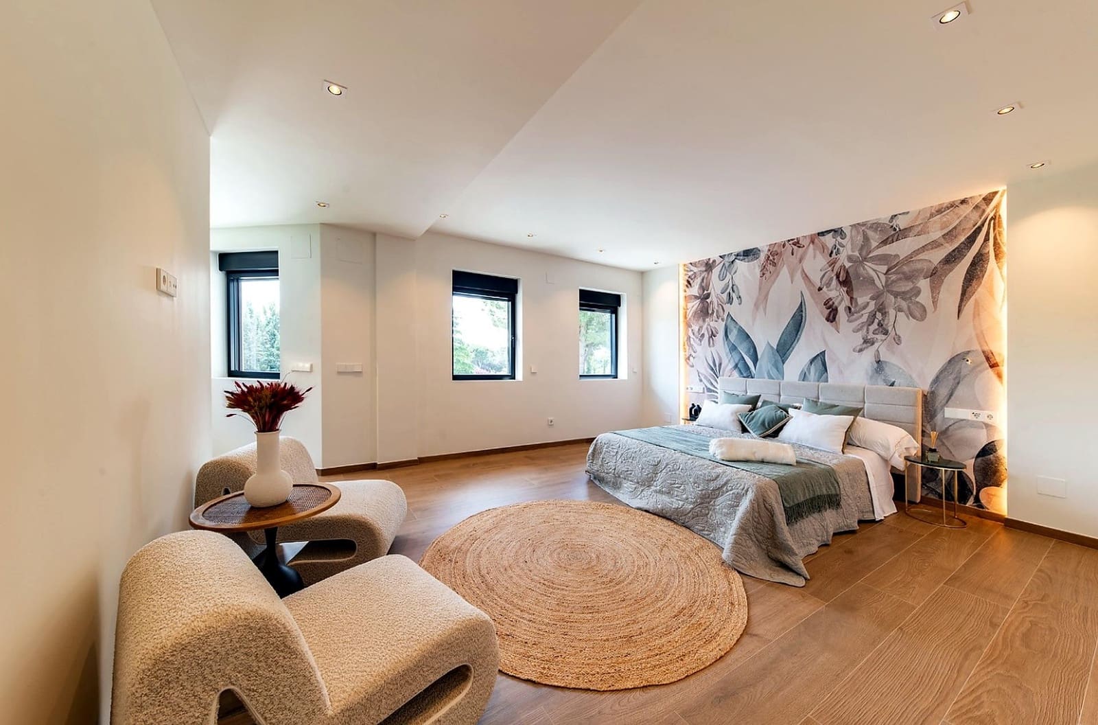 6 bedroom Villa for sale in Boadilla del Monte with pool garage - € 3,400,000 (Ref: 9942651)