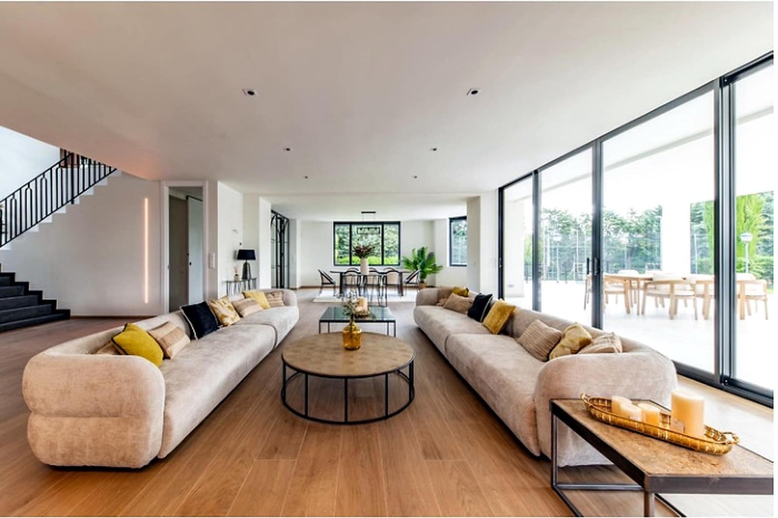6 bedroom Villa for sale in Boadilla del Monte with pool garage - € 3,400,000 (Ref: 9942651)