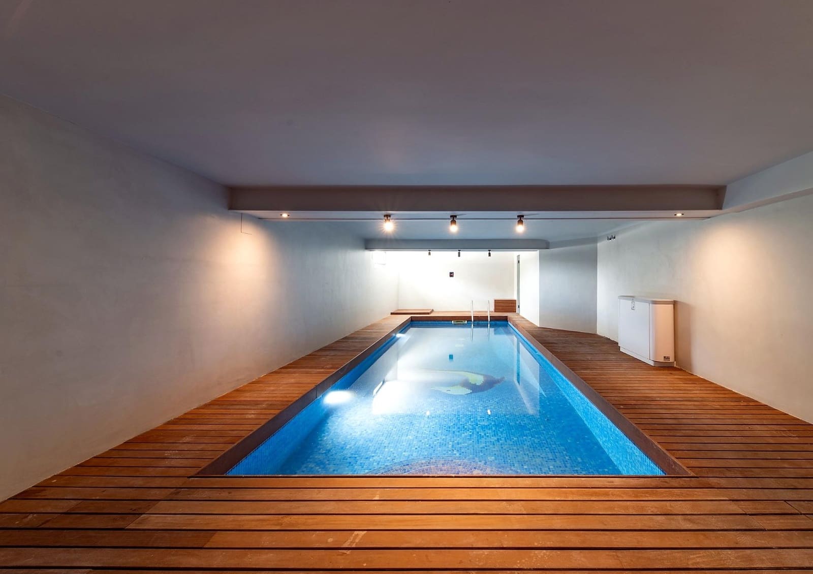 6 bedroom Villa for sale in Boadilla del Monte with pool garage - € 3,400,000 (Ref: 9942651)