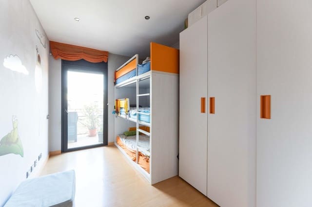 3 soveværelse Lejlighed til salg i La Garriga med garage - € 390.000 (Ref: 9945876)