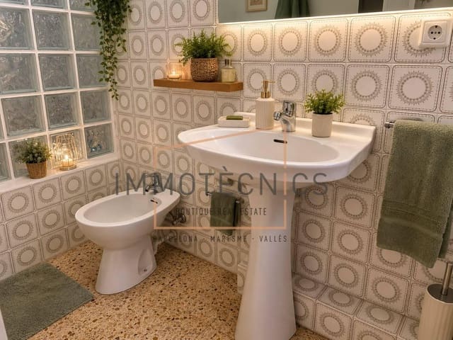 3 soverom Penthouse til salgs i Pineda de Mar med garasje - € 250 000 (Ref: 9954342)