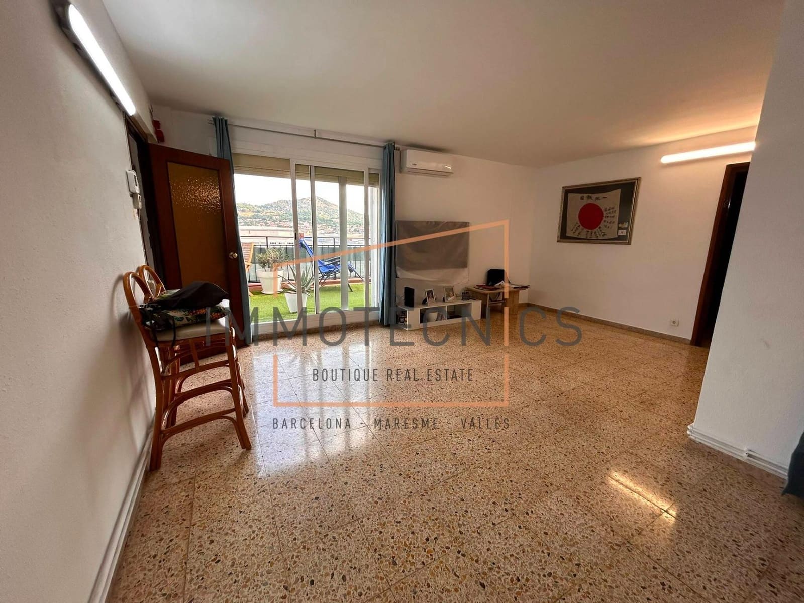 3 soverom Penthouse til salgs i Pineda de Mar med garasje - € 250 000 (Ref: 9954342)