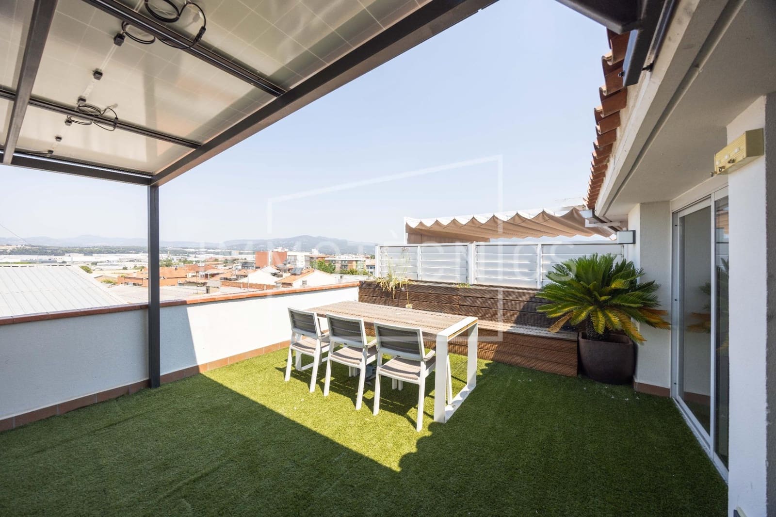 3 soverom Leilighet til salgs i Les Franqueses del Valles med garasje - € 440 000 (Ref: 9954343)