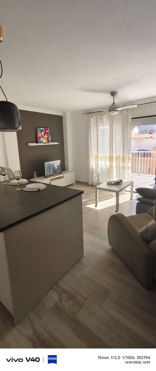 2 Zimmer Apartment zu vermieten in Guardamar del Segura - 800 € (Ref: 9437861)