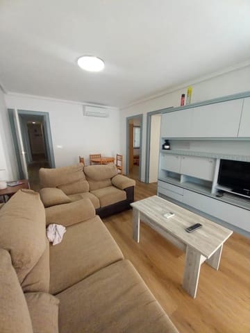 4 slaapkamer Appartement te huur in Guardamar del Segura - € 1.100 (Ref: 9437867)