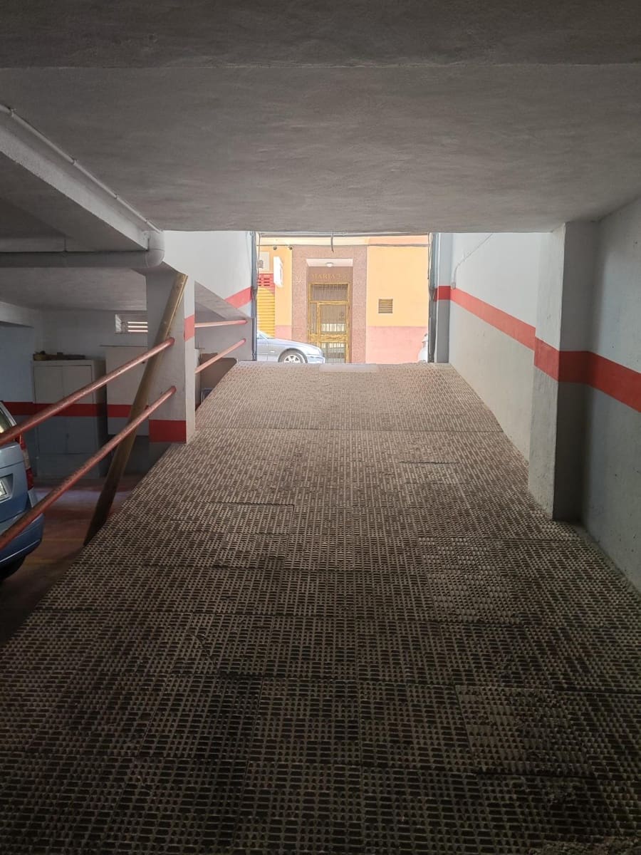 Garaje en Torrevieja en venta - 15.500 € (Ref: 9437869)