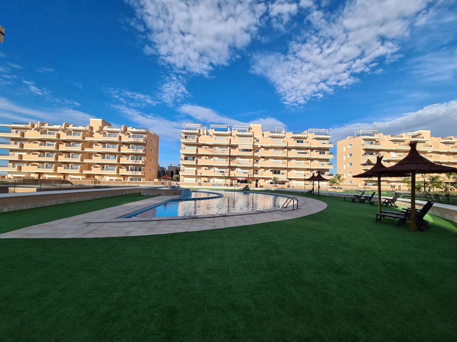 3 soveværelse Lejlighed til salg i El Raso med garage - € 269.900 (Ref: 9437872)