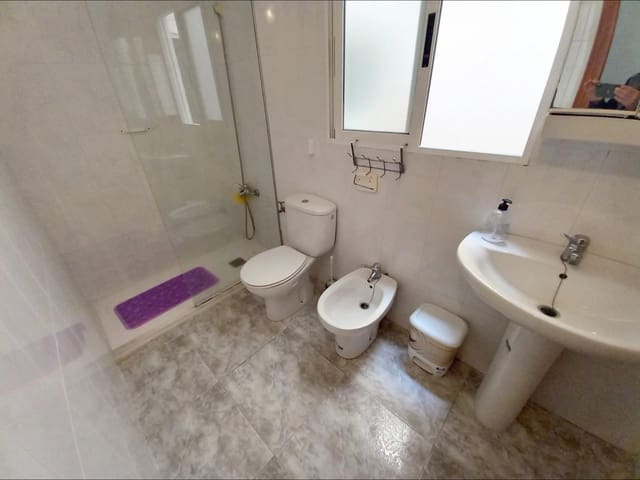 3 soveværelse Lejlighed til salg i Guardamar del Segura - € 230.000 (Ref: 9437880)