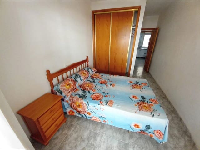 3 soveværelse Lejlighed til salg i Guardamar del Segura - € 230.000 (Ref: 9437880)