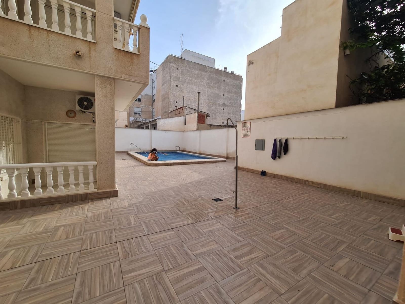 2 bedroom Apartment for sale in Guardamar del Segura - € 137,500 (Ref: 9437881)