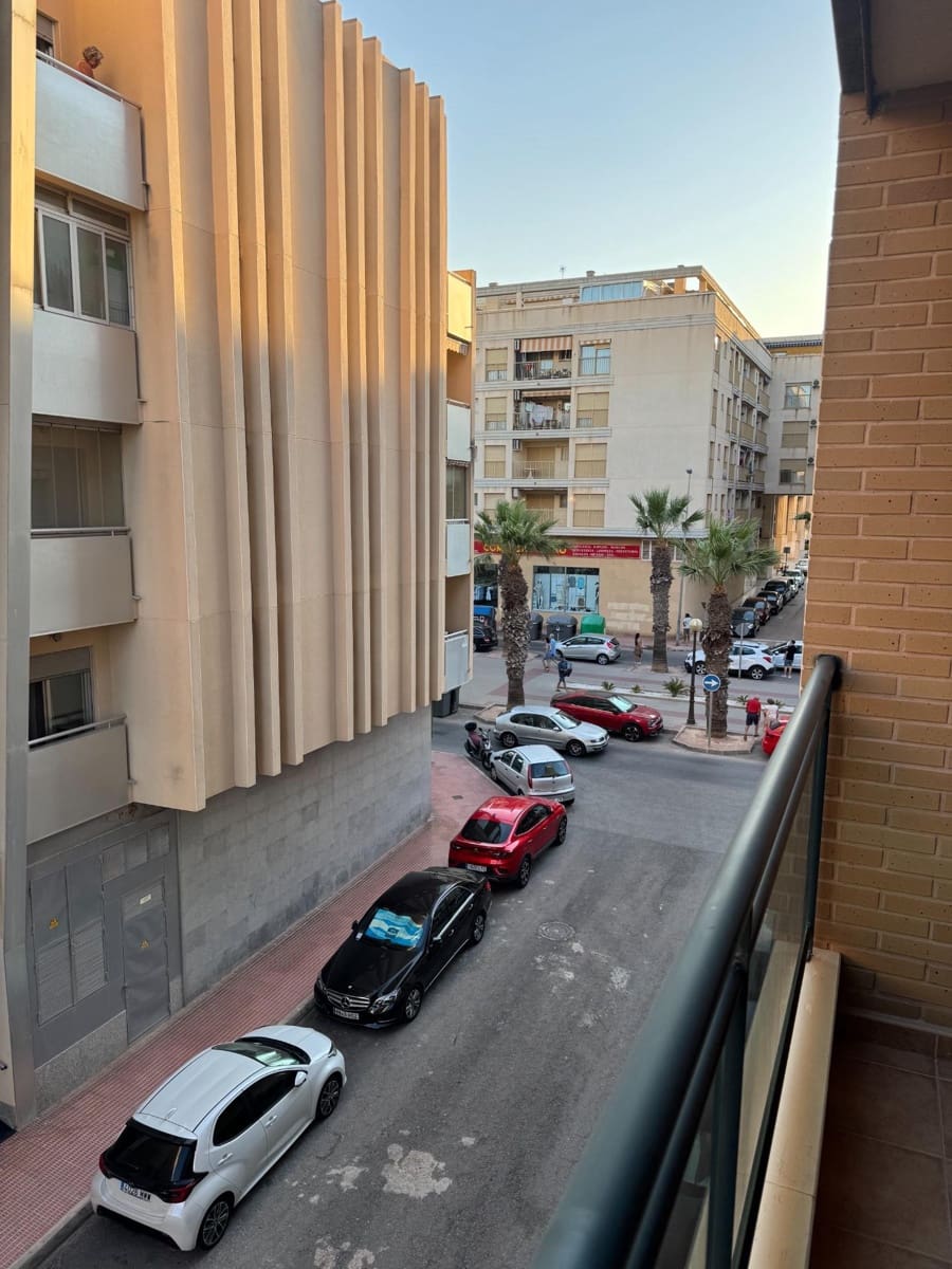 3 bedroom Apartment for sale in Guardamar del Segura - € 272,000 (Ref: 9437886)