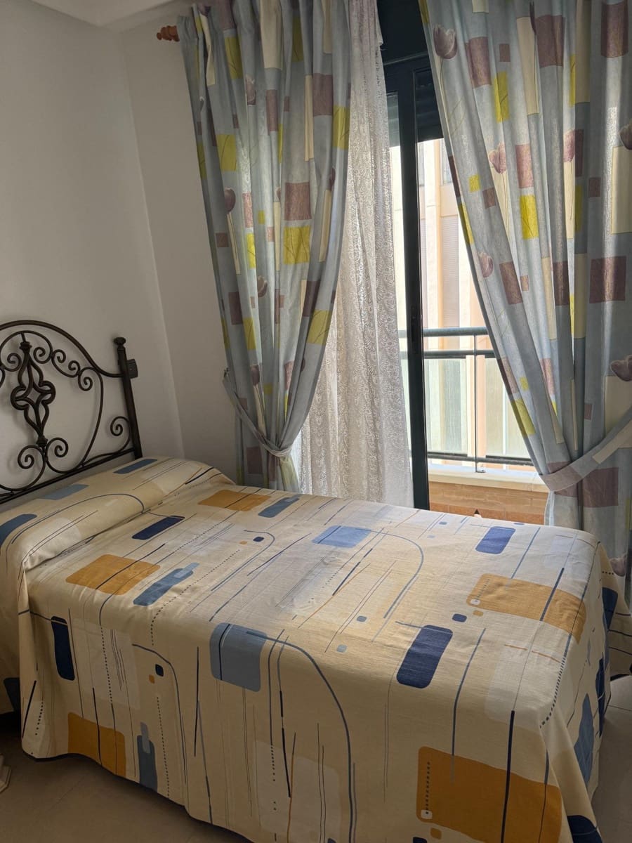 3 bedroom Apartment for sale in Guardamar del Segura - € 272,000 (Ref: 9437886)