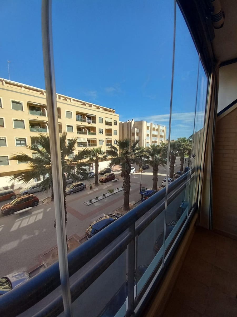 4 bedroom Flat for sale in Guardamar del Segura - € 279,000 (Ref: 9437892)