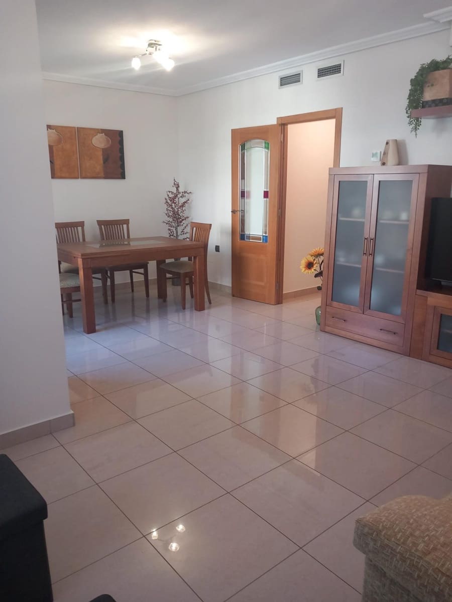 4 bedroom Flat for sale in Guardamar del Segura - € 279,000 (Ref: 9437892)