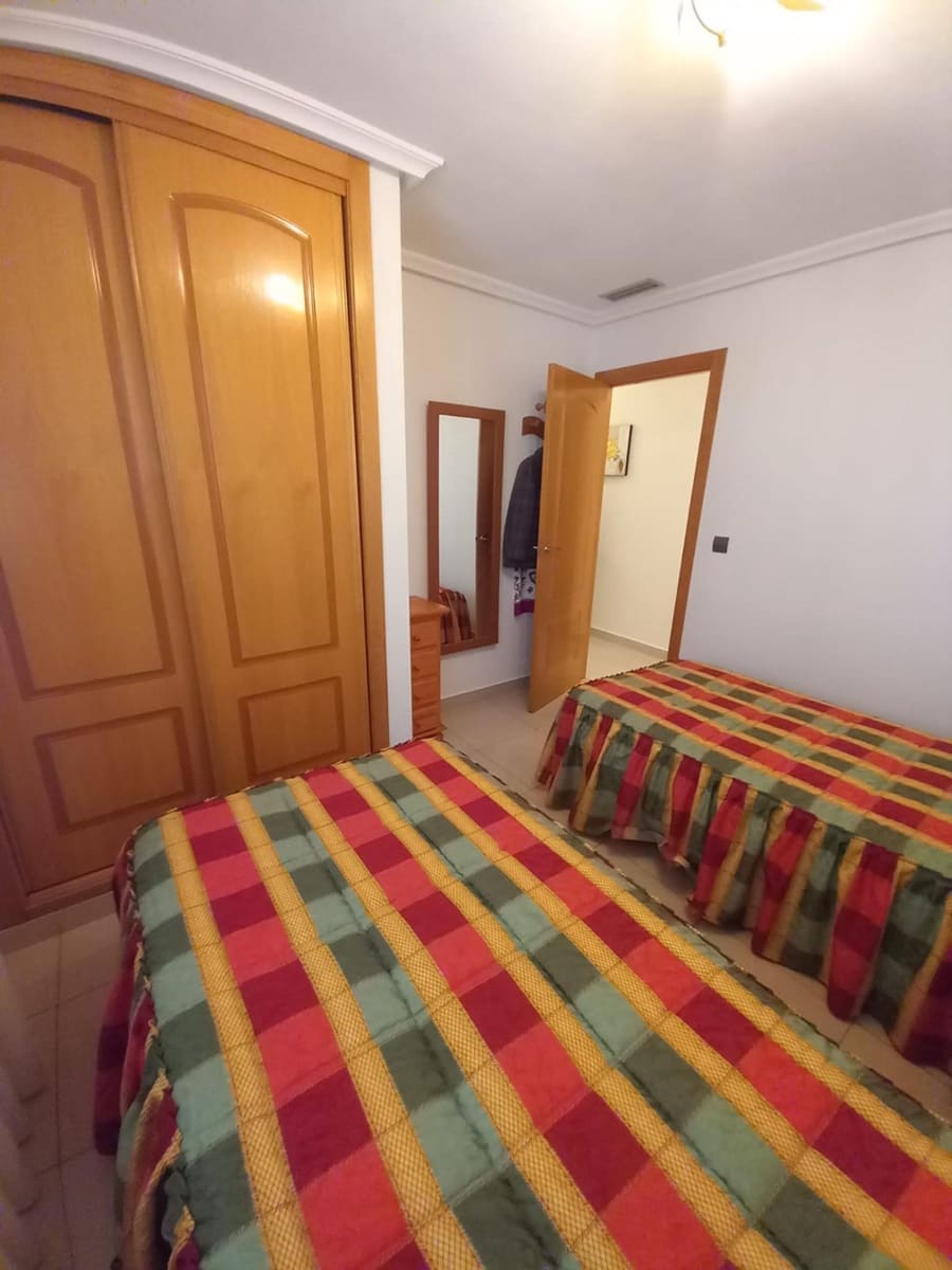 4 bedroom Flat for sale in Guardamar del Segura - € 279,000 (Ref: 9437892)