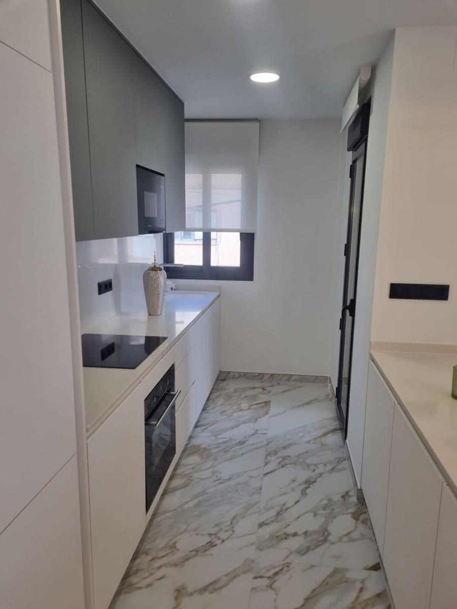 3 bedroom Flat for sale in Guardamar del Segura with garage - € 346,500 (Ref: 9437893)