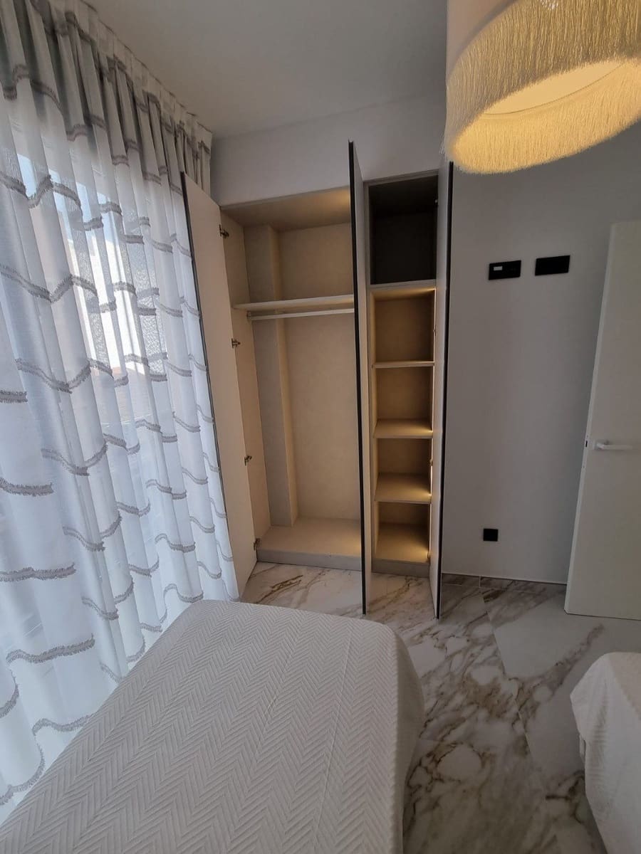 3 bedroom Flat for sale in Guardamar del Segura with garage - € 346,500 (Ref: 9437893)