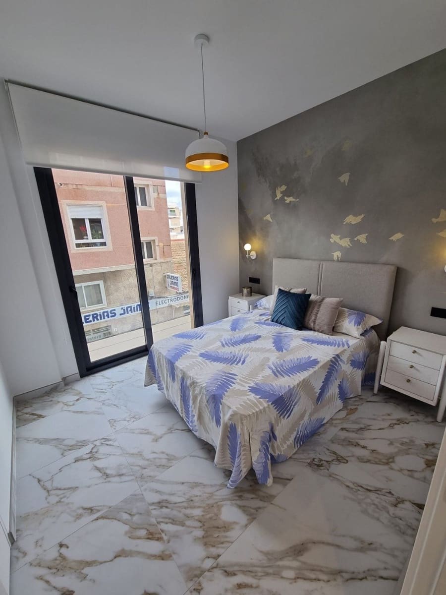 3 bedroom Flat for sale in Guardamar del Segura with garage - € 346,500 (Ref: 9437893)