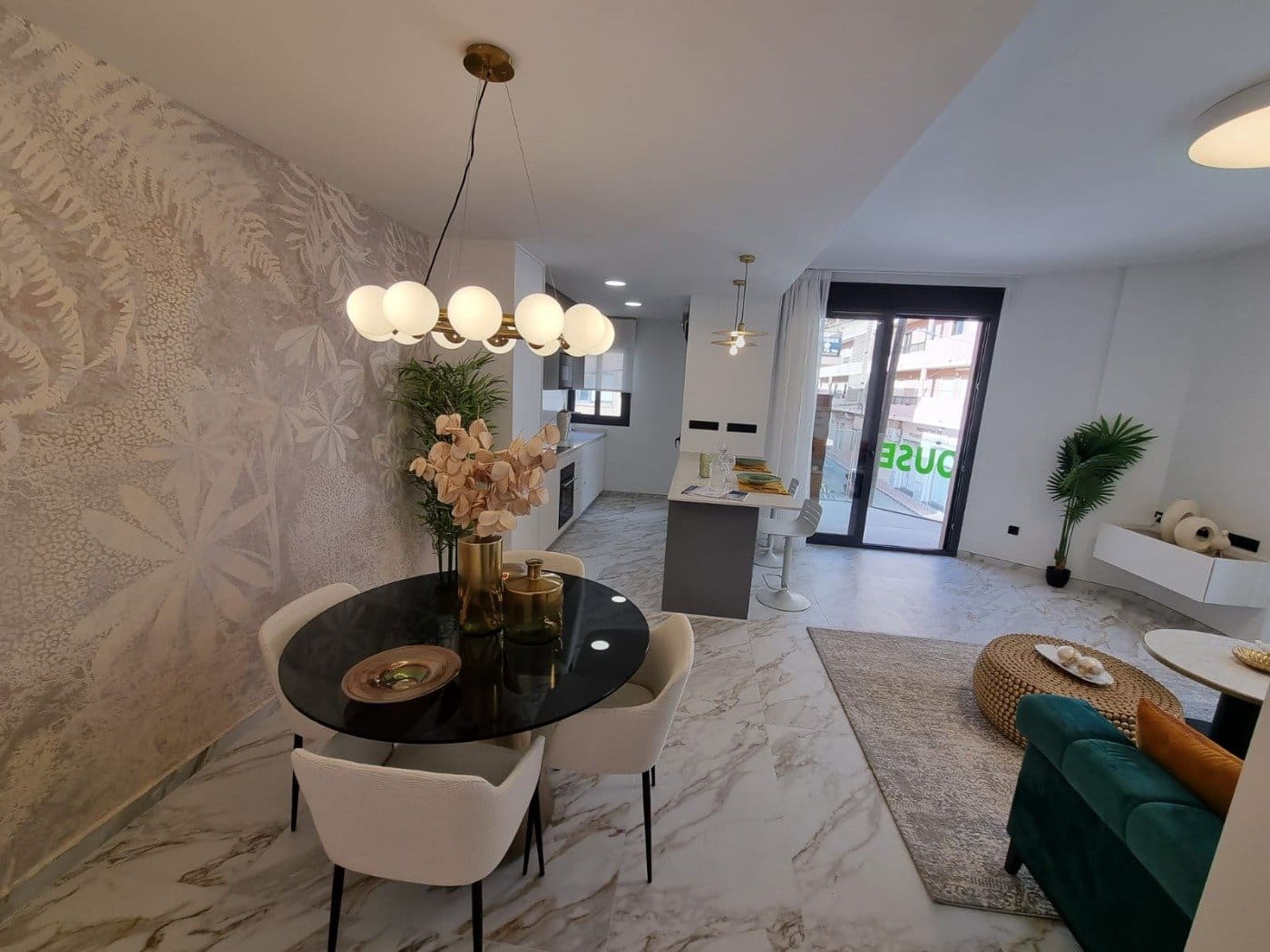 3 bedroom Flat for sale in Guardamar del Segura with garage - € 346,500 (Ref: 9437893)