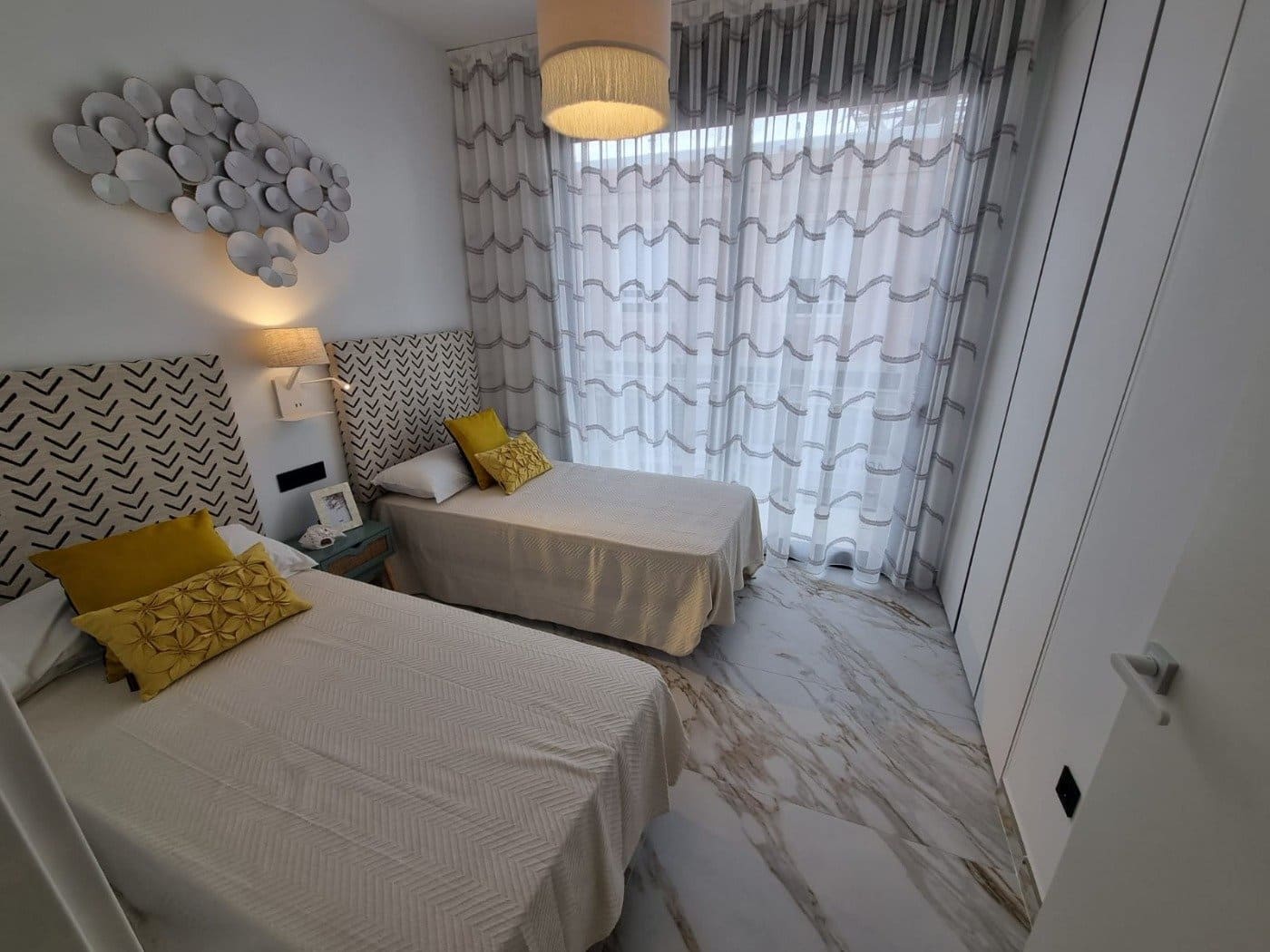 3 bedroom Flat for sale in Guardamar del Segura with garage - € 346,500 (Ref: 9437893)