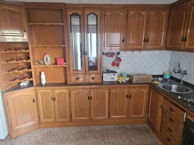 Apartamento de 4 habitaciones en Orihuela en venta - 149.000 € (Ref: 9437898)