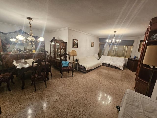 Apartamento de 4 habitaciones en Orihuela en venta - 149.000 € (Ref: 9437898)