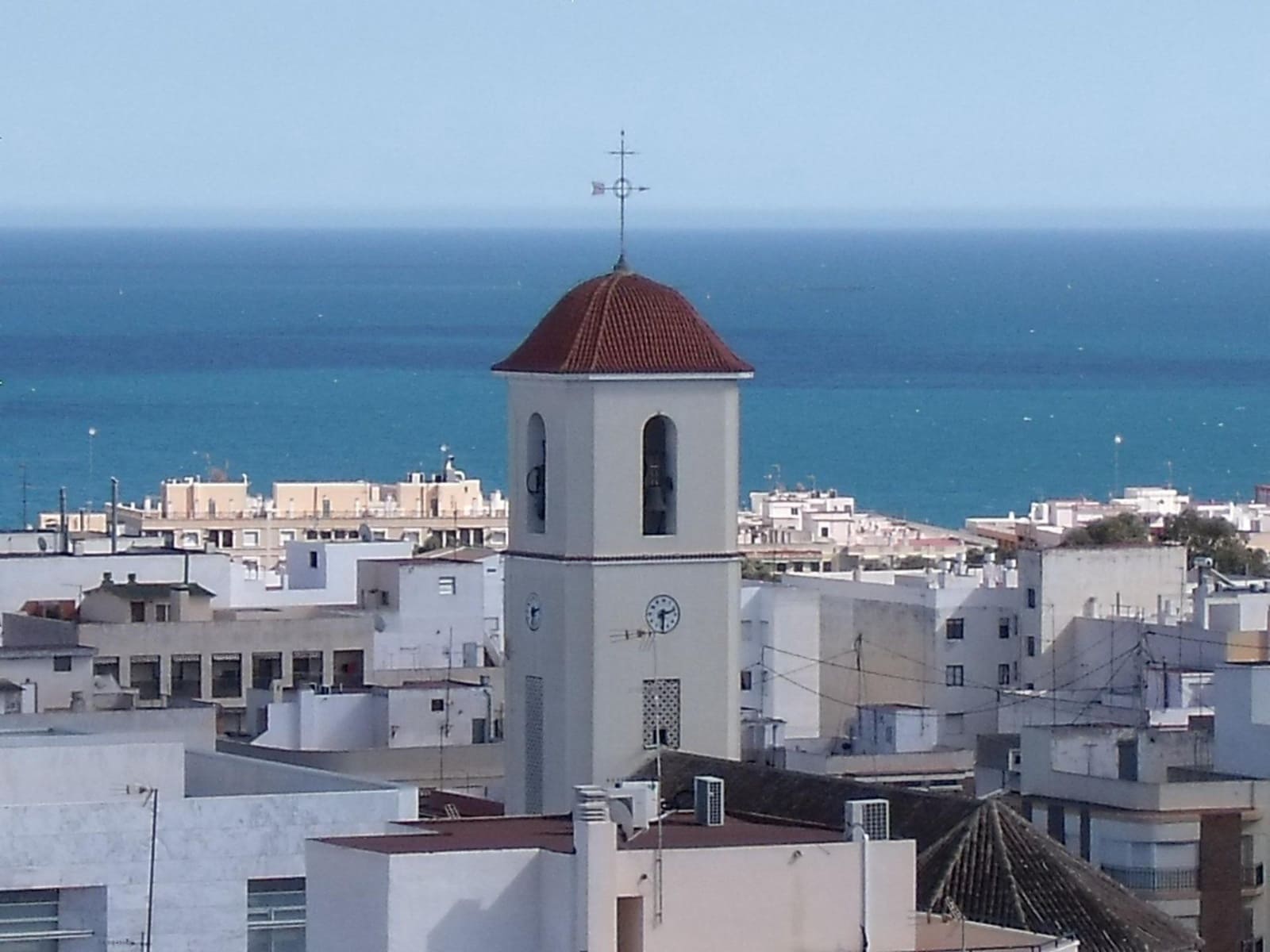 2 soveværelse Lejlighed til salg i Guardamar del Segura med swimmingpool - € 259.000 (Ref: 9437906)