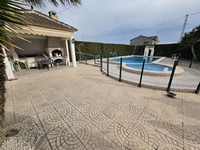 4 Zimmer Finca/Landgut zu verkaufen in Dolores mit Pool - 390.000 € (Ref: 9437918)