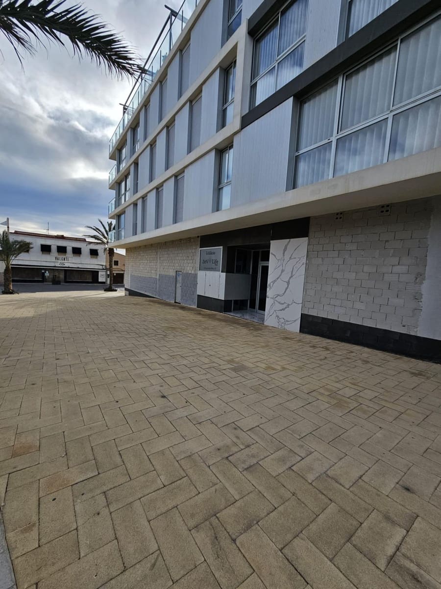 Komercyjne na sprzedaż w Guardamar del Segura - 1 570 000 € (Ref: 9437919)