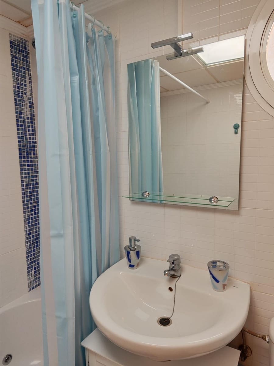 3 bedroom Apartment for rent in Guardamar del Segura with pool - € 1,100 (Ref: 9495371)