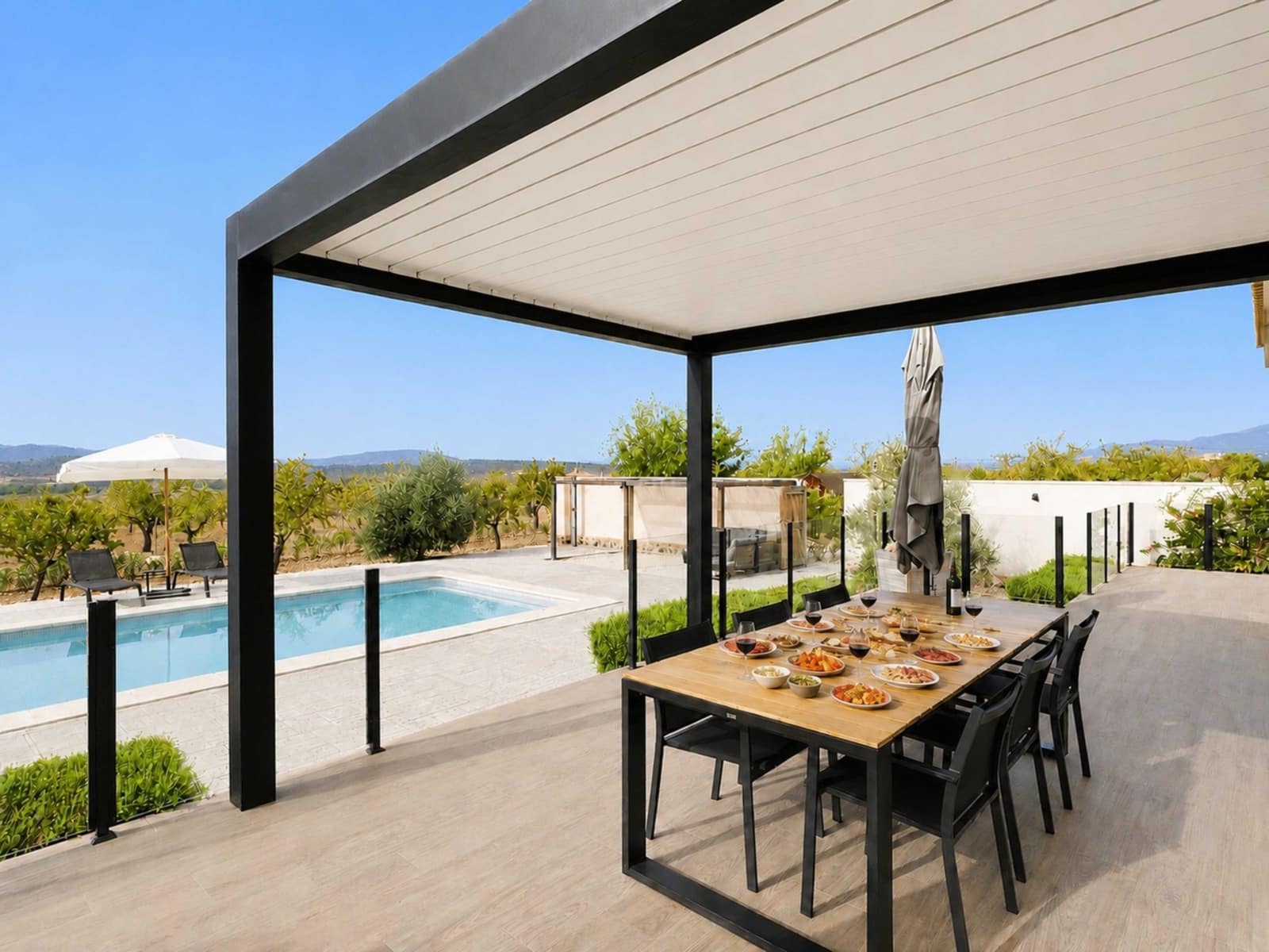 4 soveværelse Villa til salg i Pinoso med swimmingpool - € 639.000 (Ref: 10004677)